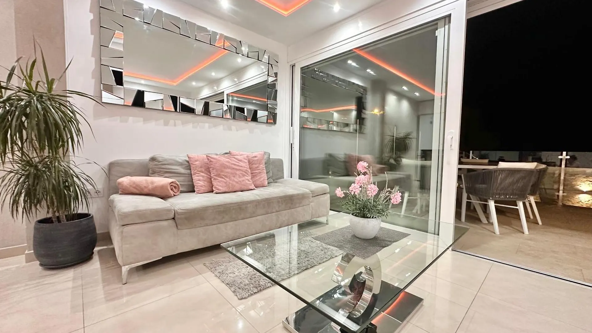 Luxury House Atlantico Private Heated Pool Apartment Costa Adeje   Costa Adeje (Tenerife)