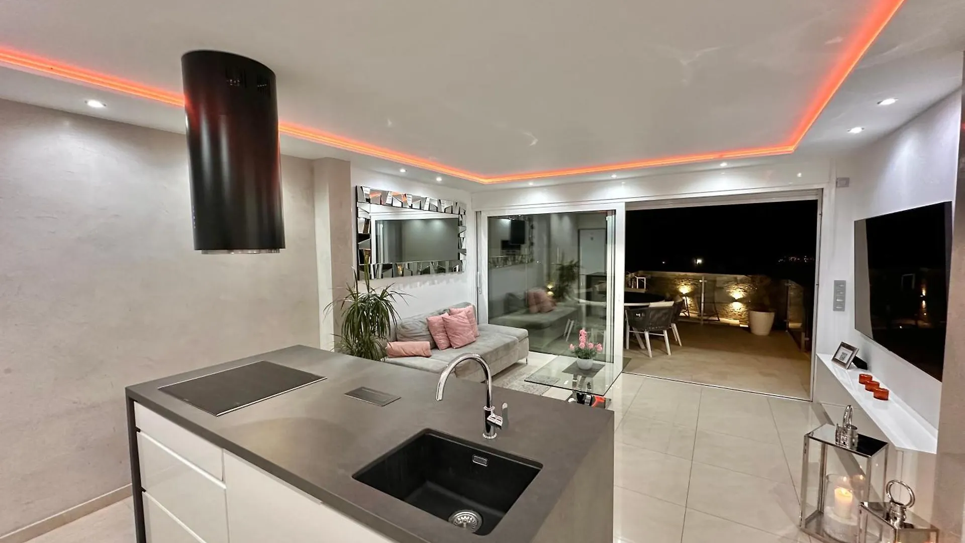 Luxury House Atlantico Private Heated Pool Apartment Costa Adeje  Costa Adeje (Tenerife)